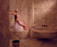 Jeune masseuse professionelle 25 984 407